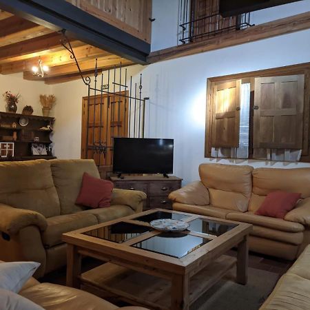 Casa Rural El Arroyo Miguelanez ภายนอก รูปภาพ